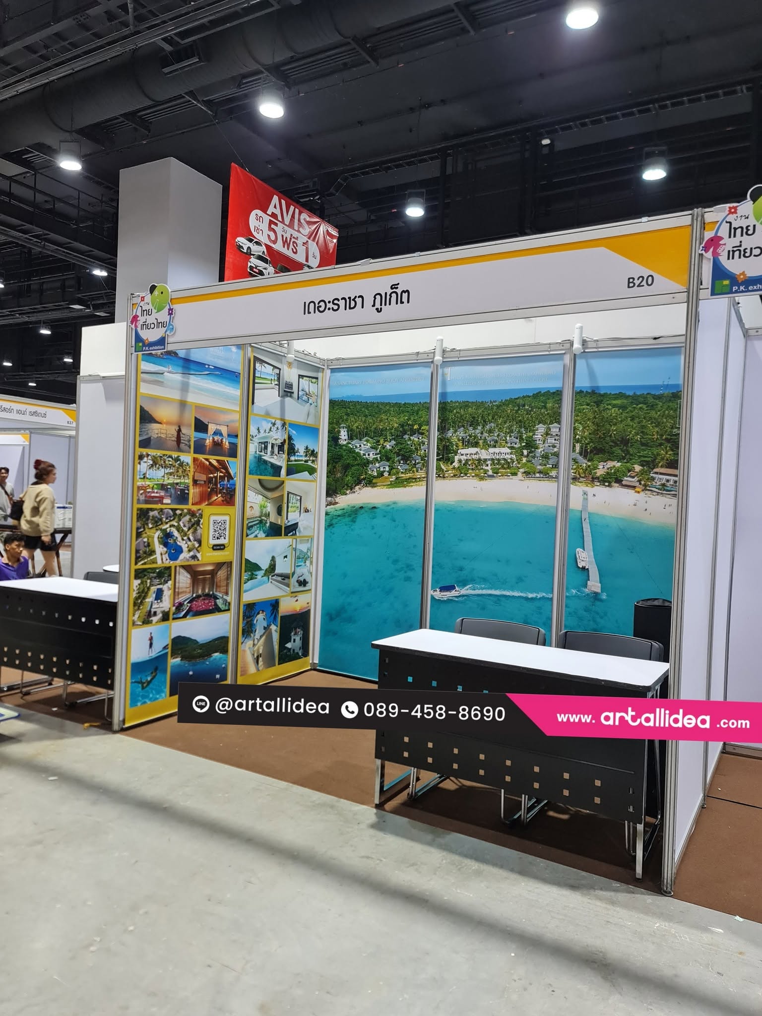อุปกรณ์ออกบูธ แบบแขวน ม้วนเก็บได้ ครบชุดพร้อมใช้งาน สะดวกออกบูธทั้งในประเทศ และต่างประเทศ